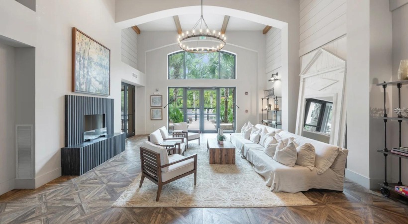 lounge with modern decor and ample seating